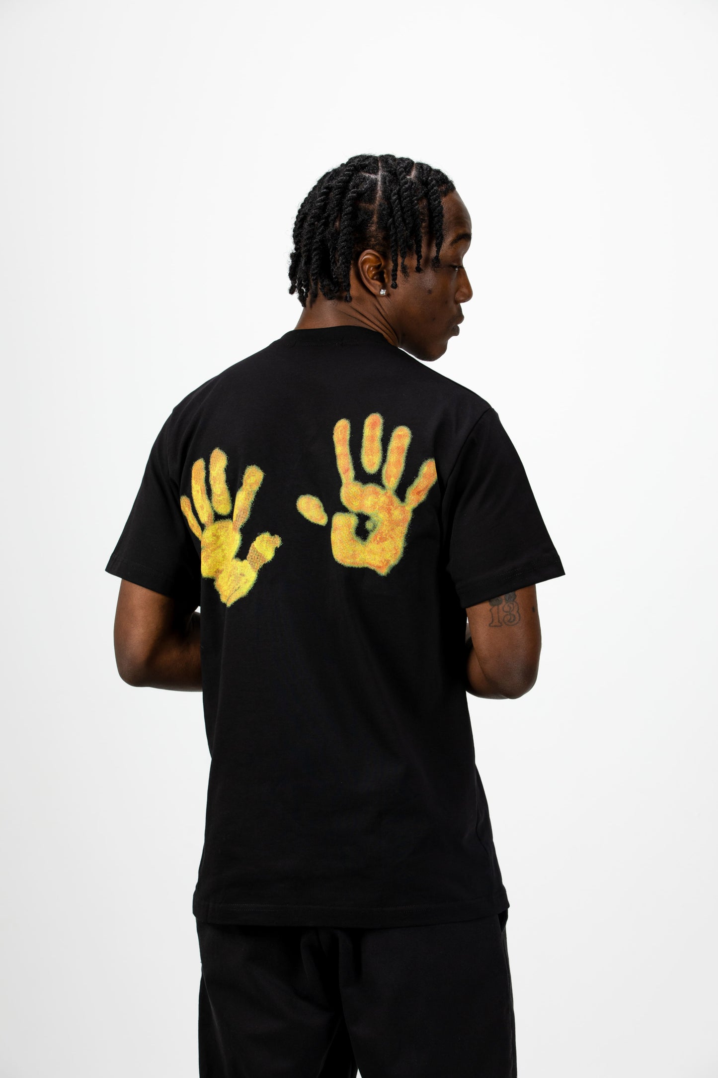 EGYPTIAN HANDPRINTS TEE